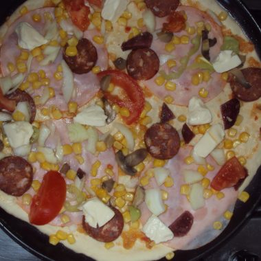 Pizza s taveným syrom karička